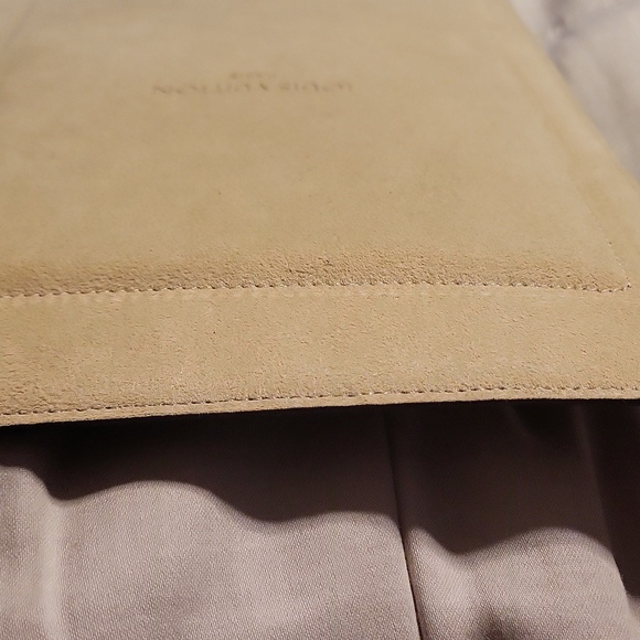 Louis Vuitton iPad holder - Picture 10 of 15